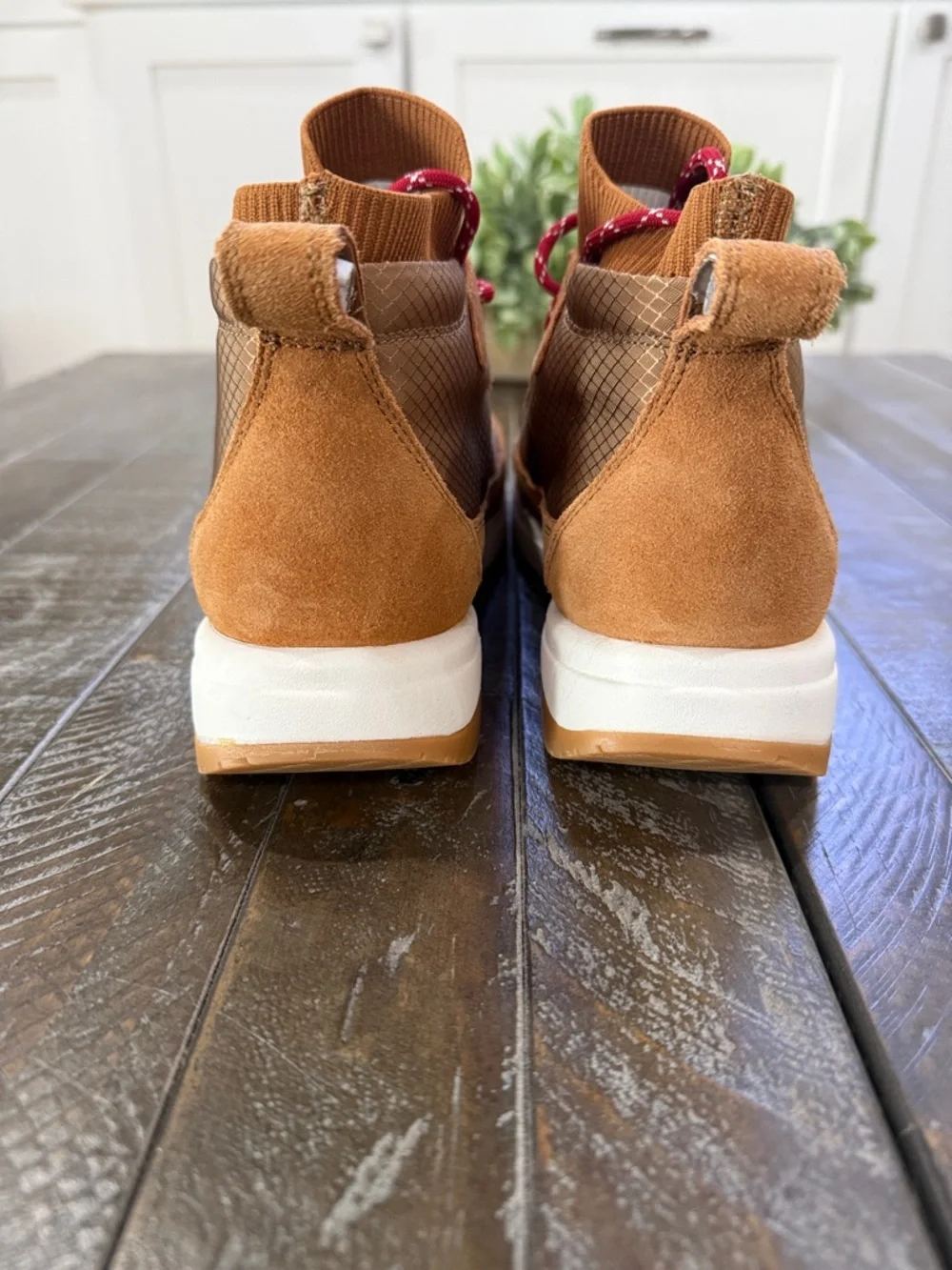 Nurture Response Elias Mixed Platform High-Top Sneaker Boot Size 8